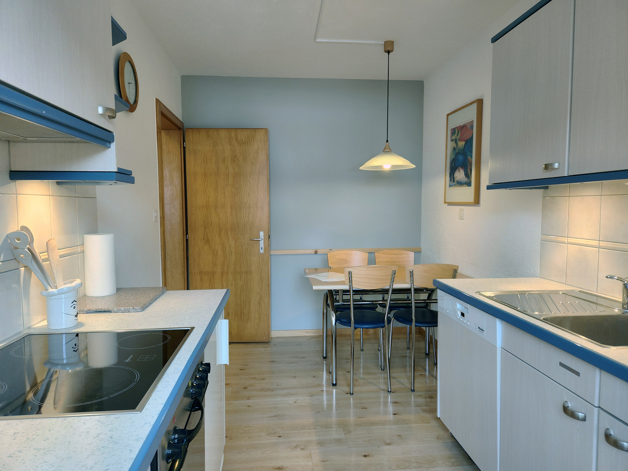 ferienwohnung-appartement-apartement-ferien-wohnung-holiday-vacance-vakantie-huur-paloma-1-grächen-graechen-wallis-valais-kueche