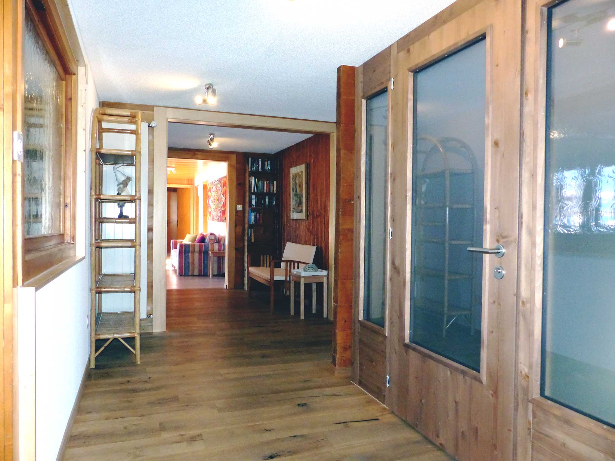 ferienwohnung-appartement-chalet-unterkunft-mietwohnung-ferienwohnung-wannihorn-sport-zentrum-haus-paloma-grächen-graechen,wallis-valais-gang
