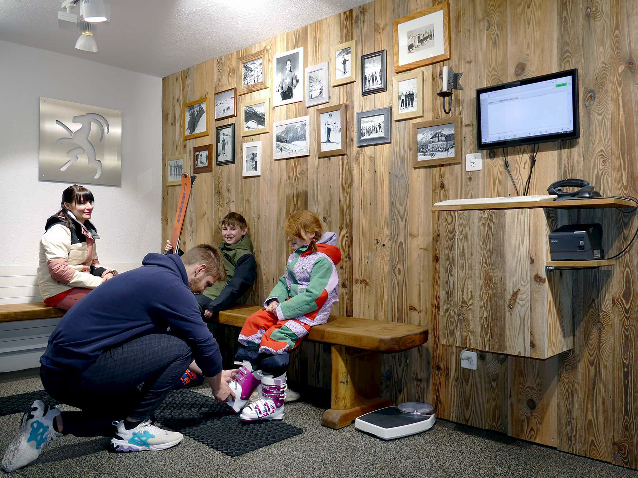 wannihornsport-wannihorn-sport-grächen-graechen-skis-snowboard-vermietung-miete-rent-huur-verhuur-location-wallis-schweiz-switzerland-zwitzerland-suisse