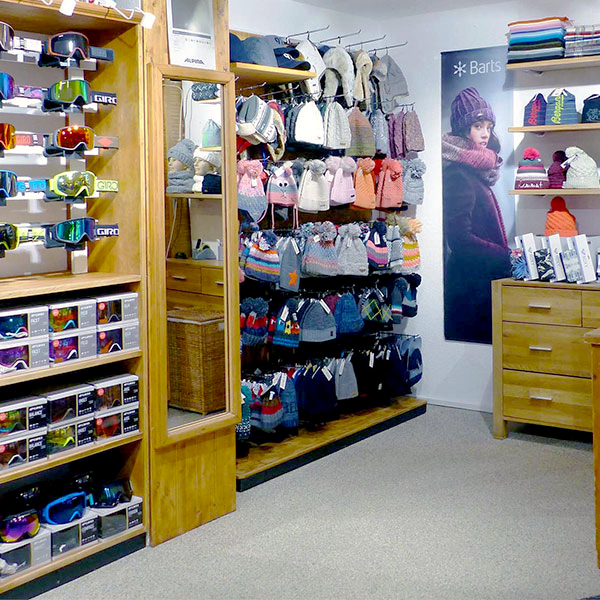 wannihorn-sport-sportgeschäft-sport shop-sportshop-grächen-graechen-wallis-valais-skimiete-ski-miete-rent-location-mode-fashion-service-skiservice-snowboard
