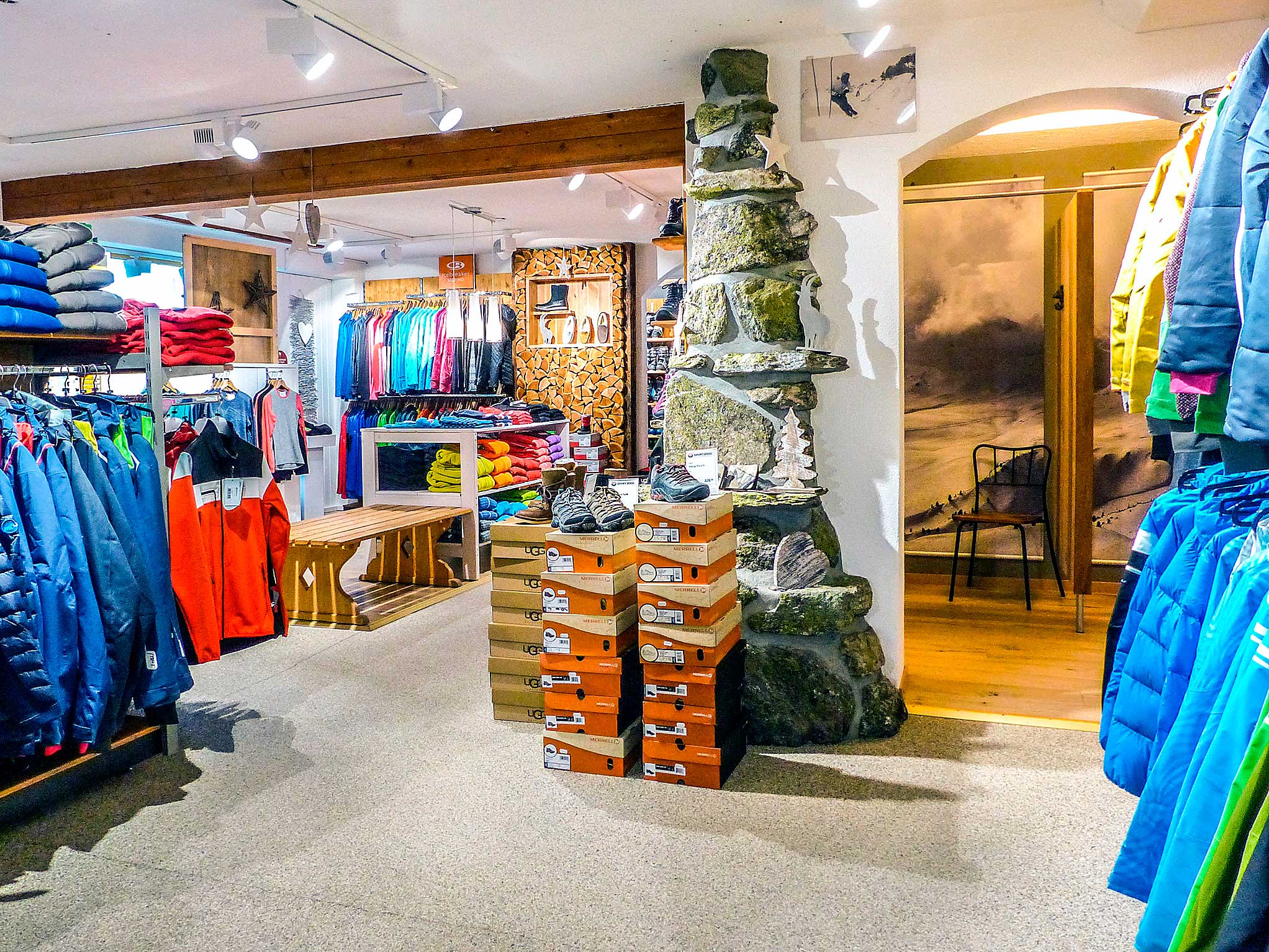 wannihorn-sport-geschäft-shop-grächen-graechen-wallis-valais-winter-miete-vermietung-rent-location-winter-mode-fashion